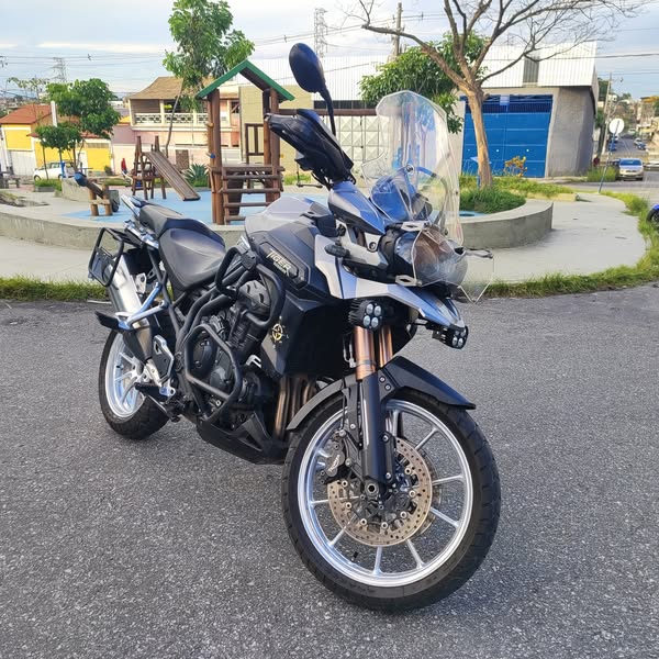TRIUMPH TIGER 1200 XC EXPLORER	