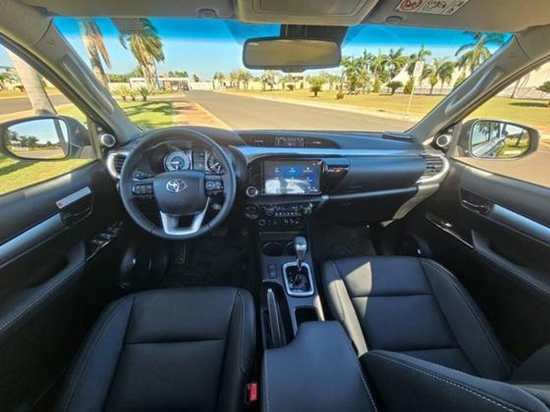 Toyota Hilux CD SRX 4x4 2.8 TDI 16V Diesel Aut.