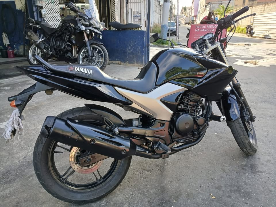 YAMAHA YS 250 FAZER/ FAZER L. EDITION /BLUEFLEX