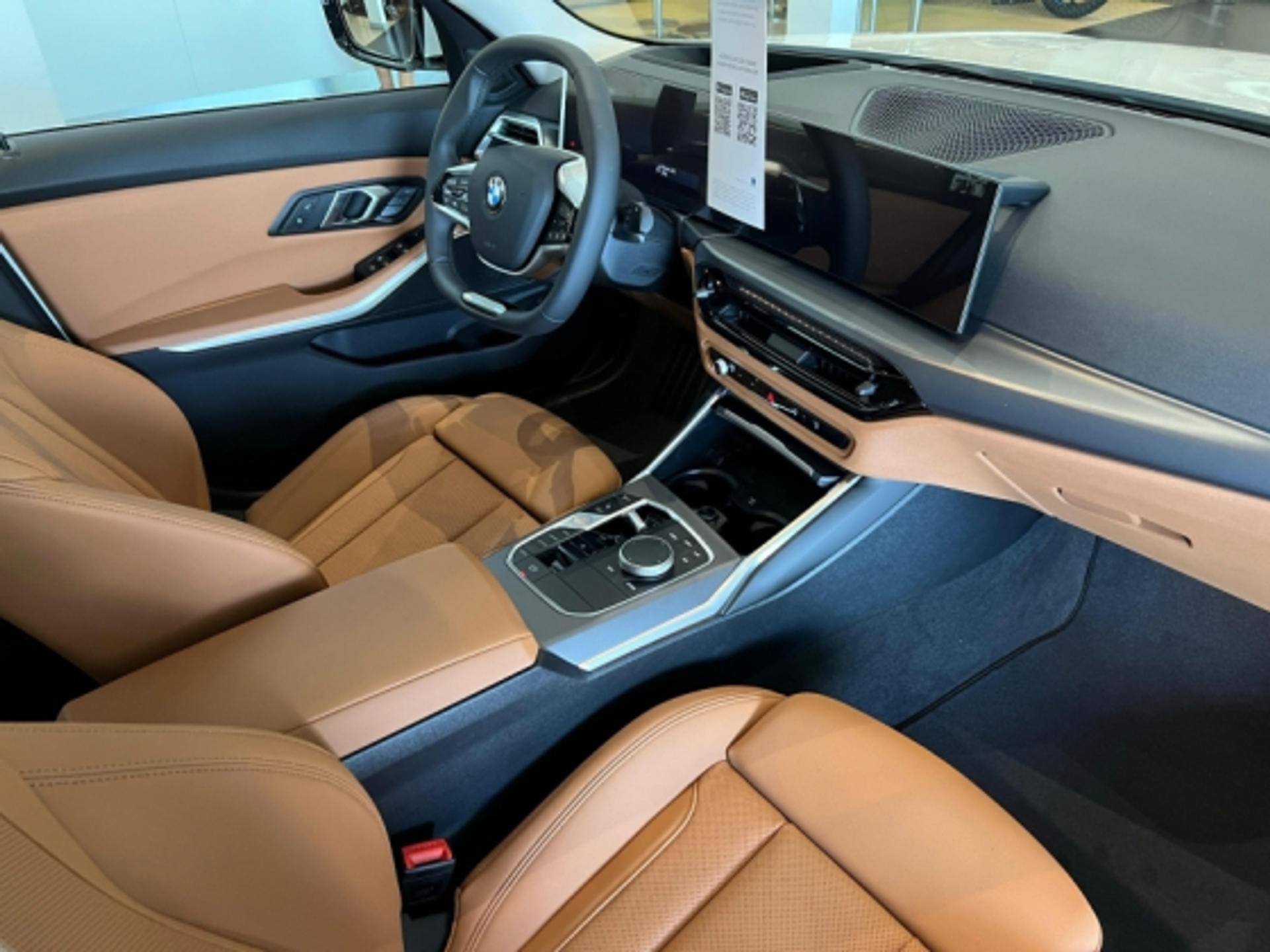 BMW 320iA GT Sport 2.0 Turbo 16V 184cv 5p