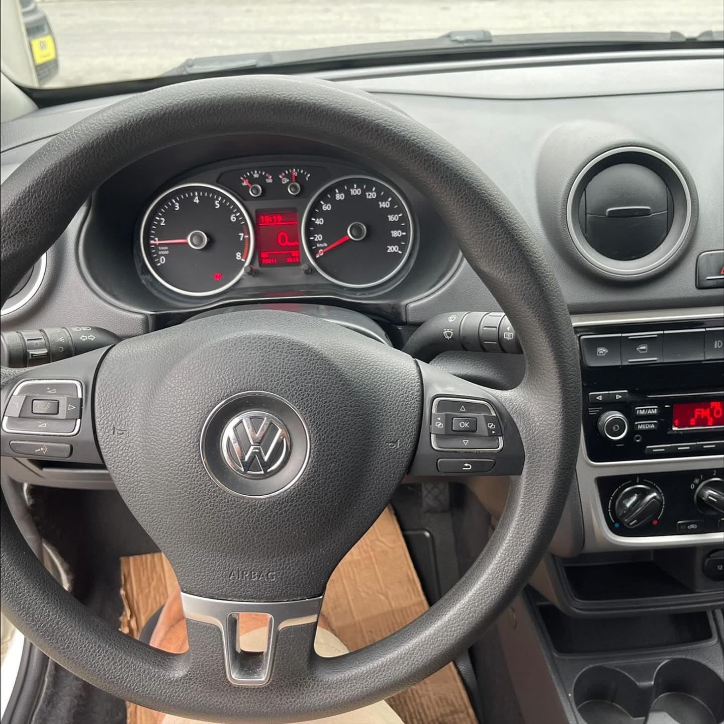 VW - VolksWagen VOYAGE  Trendline 1.0 T.Flex 8V 4p