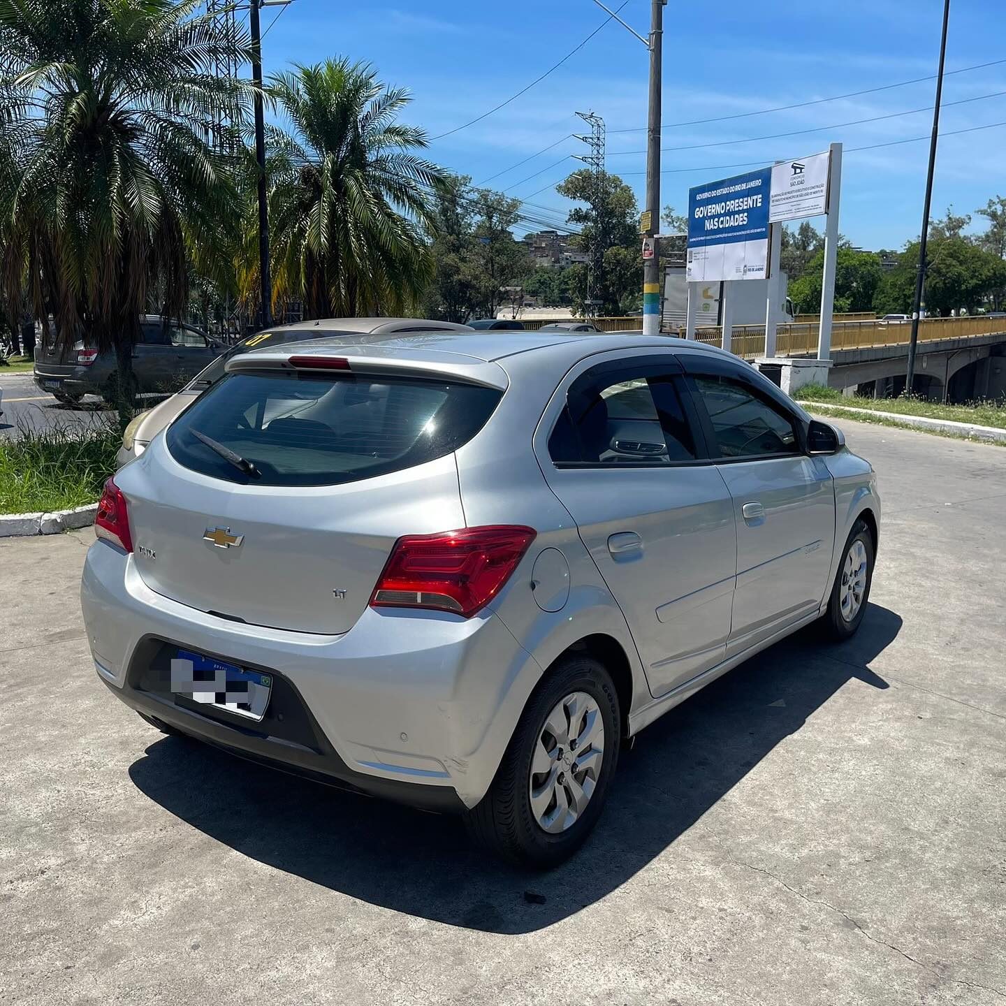 GM - Chevrolet ONIX HATCH LT 1.0 8V FlexPower 5p Mec.