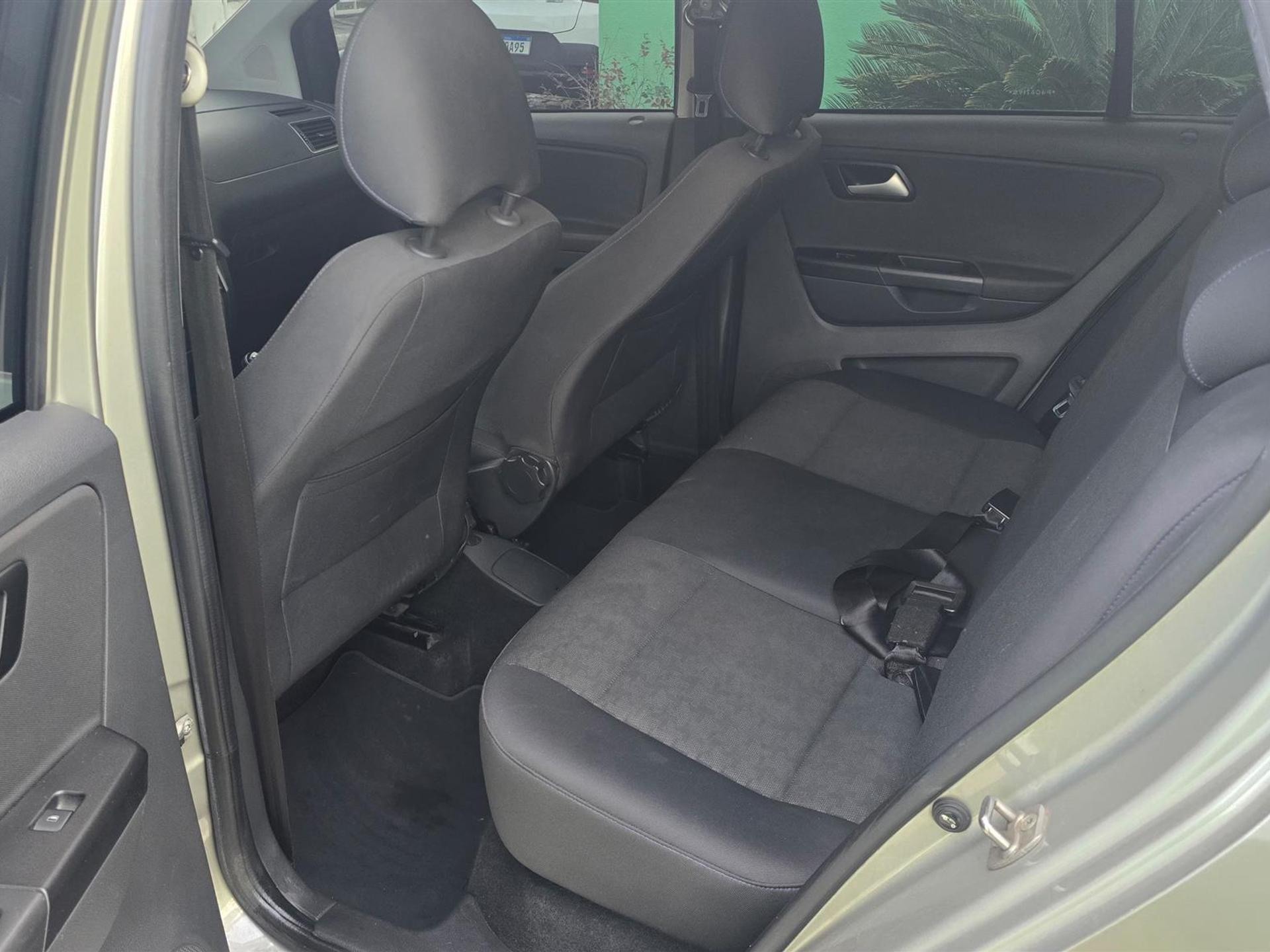 VW - VolksWagen Fox Comfortline 1.0 Flex 12V 5p