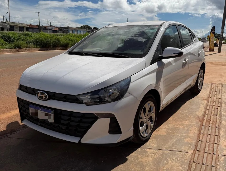 Hyundai HB20S Comfort Plus 1.0 TB Flex 12V Mec.	